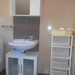 Luna 4 Person Bribir (Primorje-Gorski Kotar)
