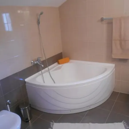 Luna 4 Person Appartement *