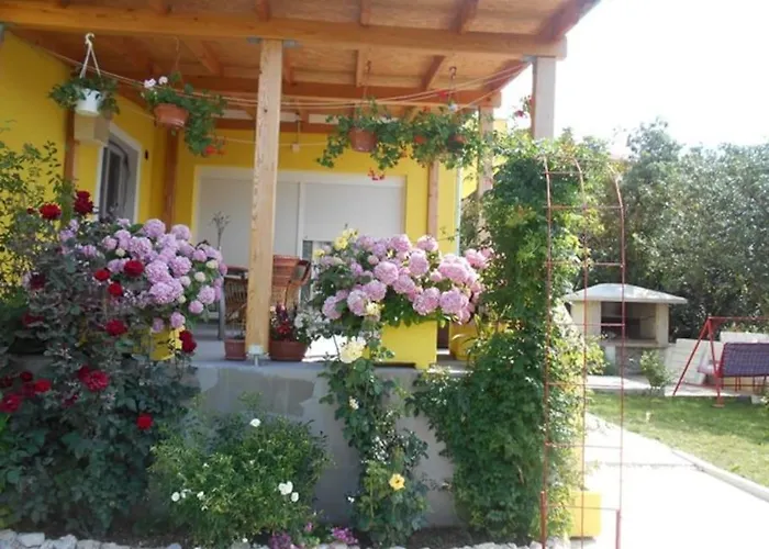 Luna 4 Person * Bribir (Primorje-Gorski Kotar)