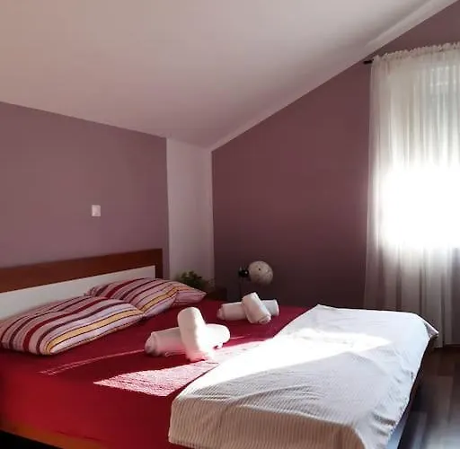 Luna 4 Person Bribir (Primorje-Gorski Kotar)